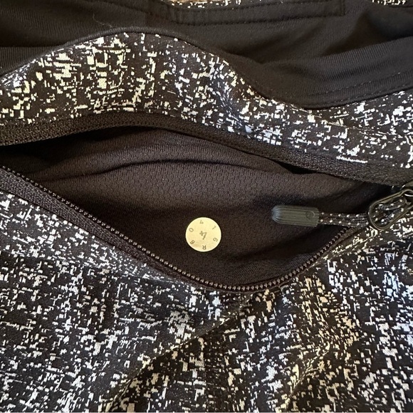 Lululemon Pace Rival Crop 22” Power Luxtreme Suited Jacquard Black White / Black - Picture 12 of 16